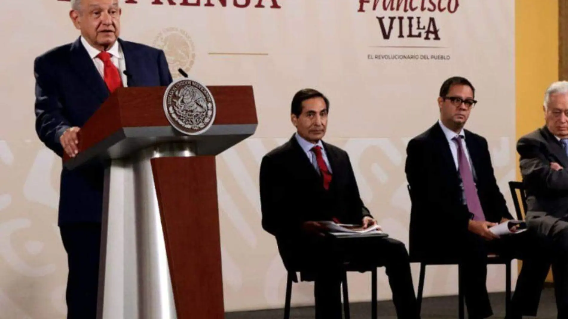 La mitad de los mexicanos confía en AMLO (1)